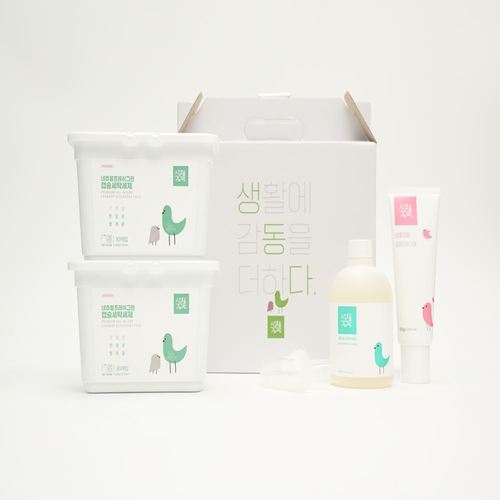[생활감동]4종 선물세트 (네추럴프레쉬 2개+다목적세정제 500ml+곰팡이제거제 150g)